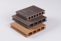 Plancher de terrasse extérieur en PE, installation facile, planches de terrasse en composite bois-plastique co-extrudé 138*23*2.9m