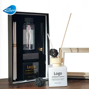 Groothandel 50Ml 100Ml 150Ml 200Ml Custom Vierkant Glas Reed Diffuser Fles Aroma Geur Glazen Fles Met Houten Deksel