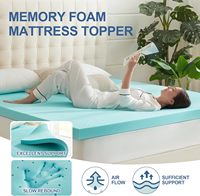 Atmungsaktive Perforierte Memory-Schaum-Matratzenauflage Kühlend Wärmend Druckentlastend Hochdichte Maßgefertigte Größe für Schule Hotel Bett