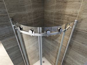 Mampara de Ducha de Esquina Moderna, de Vidrio Templado Deslizante sin Marco, de 2 Lados - Product Image 3