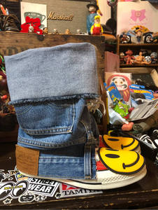 REMARK UPCYCLE Scarpe da Uomo di Lusso Vintage Fatte a Mano con Patchwork e Rielaborazione, Scarpe Eleganti Retrò in Denim - Product Image 4