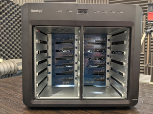 เซิร์ฟเวอร์ NAS รุ่น DiskStation DS3622xs+ แบบ 12 ช่องใส่ฮาร์ดดิสก์ ใช้ซีพียู Xeon 2.2GHz แรม 48GB ฮาร์ดดิสก์ 240TB สำหรับจัดเก็บข้อมูลแบบเน็ตเวิร์ก - Product Image 4