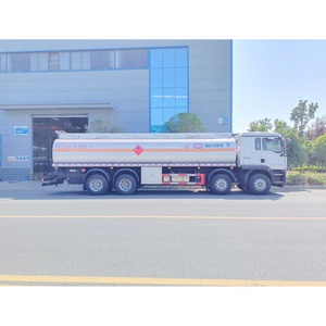 <span class=keywords><strong>Camión</strong></span> <span class=keywords><strong>Cisterna</strong></span> Howo 8x4 de 28 m³ (8500 Galones) y 371 CV, Usado en África y Asia, Gran Oferta 2025 - Product Image 4