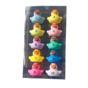 Jouet de bain couineur en plastique pour enfants, canard jaune coloré, chiffres 1-10, 2 pouces, pour les 8-13 ans - Product Image 1
