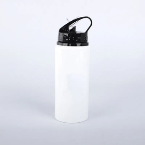Botella de Agua de Aluminio con Tapa Negra de 600 ml, Estilo Moderno, para Sublimación, con Pajita - Product Image 1