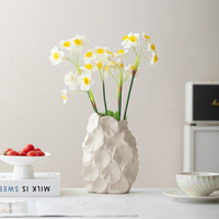 Vase en céramique semi-artisanal YHM modèle 8219, blanc mat, glaçure colorée élégante, design moderne minimaliste de style nordique, créatif