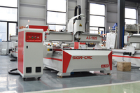 Routeur CNC simple 4*8 pieds le plus vendu pour le travail du bois, machine de découpe sous vide pour MDF, fabrication de meubles et de portes en bois
