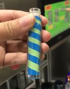 Relleno automático de cuatro colores <span class=keywords><strong>diferentes</strong></span>, patrón de pintura de flores, crema de agua, máquina de llenado de cojín de aire para cosméticos - Product Image 6