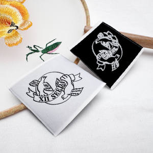 Dệt Tư Nhân Trắng Nhãn May Mặc Quần Áo Nhà Sản Xuất Vải Thẻ Sắt Trên Cổ Bông Tùy Chỉnh Thực hiện Logo Nhãn Cho Quần Áo - Product Image 6