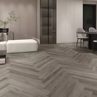 100% Reines PVC Großhandel Wasserdichter LVT-Bodenbelag Verschleißfest Rutschfest Klicksystem Luxus-Vinylfliesen für Innenbereich Krankenhaus & Schule