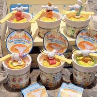 Vente en gros : Nouvelle série de figurines mignonnes en forme de chien blanc de la série Ramen House, boîte mystère authentique, ornement tendance, cadeau pour filles