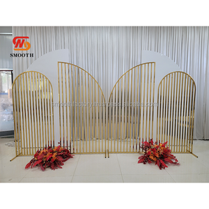 Decoración de Escenario para Bodas y Eventos LEDA, Venta Especial, Estilo Moderno, Fondo Desmontable de Acero Inoxidable Dorado - Product Image 1
