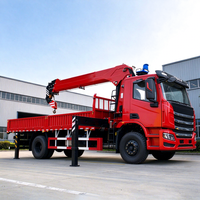 Grue mobile montée sur camion JIUBANG de 8 tonnes avec système hydraulique et flèche multi-sections pour la construction