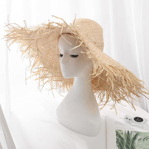 2025 été nouveau <span class=keywords><strong>chapeau</strong></span> <span class=keywords><strong>de</strong></span> <span class=keywords><strong>paille</strong></span> raphia beauté avec bord <span class=keywords><strong>de</strong></span> cheveux tressés à la main à large bord - Product Image 4