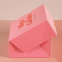 Dropshipping-fähige, umweltfreundliche, individuell bedruckte E-Flute Wellpappschachtel mit Schwammeinlage für Kleidung, kundenspezifische Größe, magnetisch