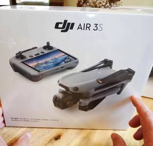 DJIs Air 3S Fly More Combo (DJI RC 2) 3D Дрон для профессиональной фотосъемки и видеосъемки - Product Image 3