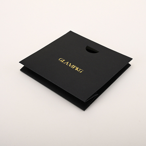 GLAMPKG grosir Premium dipersonalisasi tas kertas kustom Logo dicetak perhiasan hadiah kemasan tas kertas dengan pita - Product Image 4