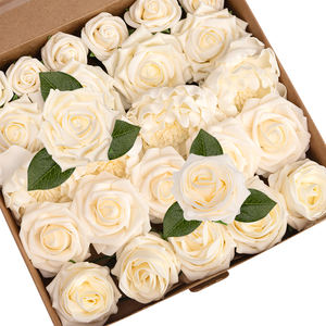 Vente en gros de 25 pièces de haute qualité bricolage mousse PE artificielle fleur de rose décoration florale de <span class=keywords><strong>gâteau</strong></span> de la Saint-Valentin fournitures de fête de <span class=keywords><strong>mariage</strong></span> décoration murale - Product Image 1