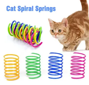 Il gatto interattivo dell'animale domestico di nuovo arrivo gioca i giocattoli divertenti del gatto di salto della molla di plastica di colore