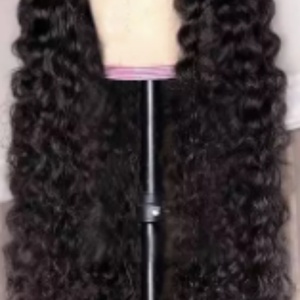 Vente en gros de perruques en cheveux humains brésiliens bruts alignés sur les cuticules, vague profonde lâche, perruques à dentelle frontale HD - Product Image 2