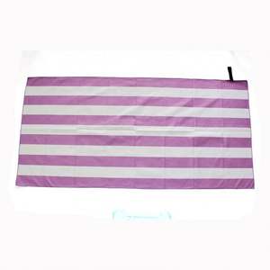 Serviette de plage en microfibre portable de haute qualité à prix OEM, avec couleur et design personnalisés pour une utilisation promotionnelle - Product Image 2