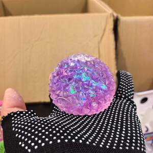 Balle anti-stress texturée diamant en maltose, jouet sensoriel souple et extensible en TPR, anti-anxiété, cadeaux de fête - Product Image 1
