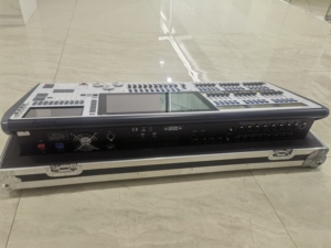 Contrôleur d'éclairage de scène V18.1 Avolit-es Arena <span class=keywords><strong>Console</strong></span> DMX512 pour spectacles à grande échelle, théâtres, festivals, spectacle de lumière - Product Image 2
