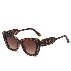 Lunettes de soleil de créateur pour femmes, monture œil-de-chat élégante, protection UV400, vente en gros, collection 2026 - Product Image 3