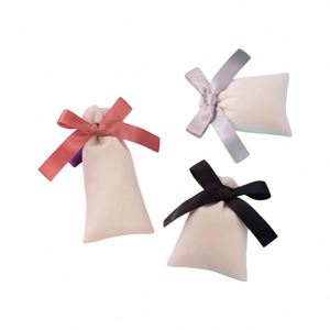 Sac cadeau en flanelle avec cordon de serrage, sac de rangement en velours de luxe pour huiles essentielles, outils de maquillage, parfums, anti-poussière - Product Image 2