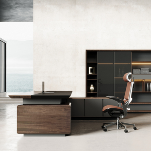 เฟอร์นิเจอร์สำนักงานไม้เนื้อแข็งสุดหรูสำหรับผู้บริหาร โต๊ะทำงานผู้บริหารสีน้ำตาลสำหรับซีอีโอ ผู้จัดการ และหัวหน้า - Product Image 2