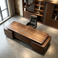 Bureau de direction de style chinois en noyer LBZ-327X, coins arrondis, incrustations métalliques, rangement double face
