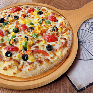 Tagliere Rotondo in Bambù Organico per <span class=keywords><strong>Pizza</strong></span>, Pala/Piatto Forato con Scanalatura Raccogli-Succo - Product Image 5