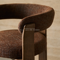 Chaises de salle à manger en bois avec accoudoirs, meubles de patio pour hôtel et café, coussin en PU imperméable, fabrication économique, fournisseur