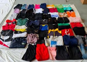 IB11 Abbigliamento Usato Firmato in Balle, Giacche, <span class=keywords><strong>Felpe</strong></span>, Pantaloni, Pantaloncini, T-shirt, Jeans, Stile <span class=keywords><strong>Vintage</strong></span> Preloved - Product Image 2