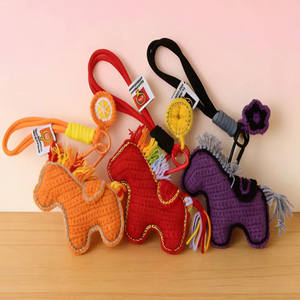 Llavero de caballo de ganchillo hecho a mano, bonito dije de poni <span class=keywords><strong>para</strong></span> bolso, llavero de animal <span class=keywords><strong>para</strong></span> mujer, accesorio decorativo <span class=keywords><strong>para</strong></span> cartera, mochila, billetera y llaveros - Product Image 2