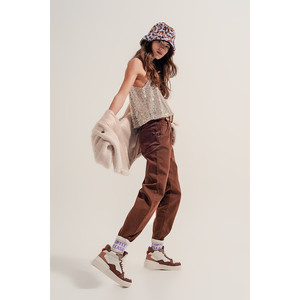 Jeans de Cintura Alta con Pliegues Delanteros en Color Marrón - Product Image 2