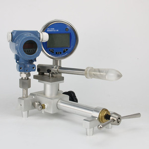 Calibrateur pneumatique portable Shelok YX-2006A, pompe manuelle légère pour l'étalonnage sur site des jauges et des transmetteurs - Product Image 2