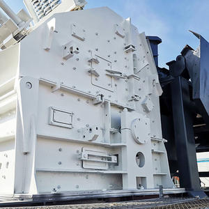 Concasseur mobile personnalisable à moteur AC pour la production de sable de granit et de galets de pierre bleue, capacité 50-80 TPH, facile à utiliser - Product Image 1