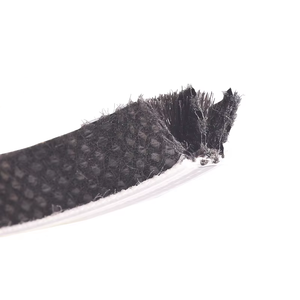 Bande d'étanchéité anti-poussière et anti-intempéries de la série Extrusion avec ailette silencieuse - Product Image 1