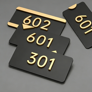 Verlichte acryl deurplaat voor hotel, 3D kamernummerbord met LED-achtergrondverlichting, gemonteerd voor appartement - Product Image 1