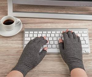 Противоскользящие спортивные перчатки для занятий спортом и велоспортом - Product Image 4