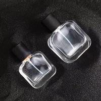 Vaporisateur de parfum en verre de 30ml 50ml 100ml Bouteille distributrice rechargeable avec atomiseur pour parfum d'huile essentielle