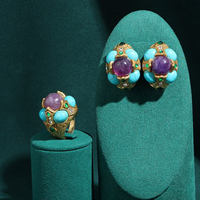 Boucles d'oreilles clous médiévales rétro en améthyste et turquoise craquelée, assorties, avec ensemble tendance