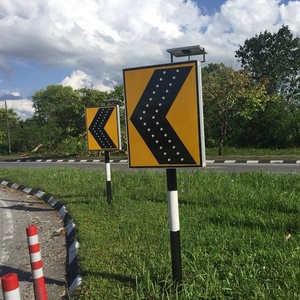 Mũi Tên Đèn <span class=keywords><strong>Led</strong></span> Năng Lượng Mặt Trời Nhấp Nháy Bảng Cảnh Báo Đường Giao Thông Ngoài Trời - Product Image 5