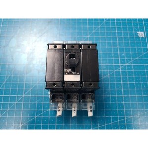 Protecteur de circuit Fuji CP33E/25D d'occasion – Pièces détachées d'équipement semi-conducteur de génération précédente - Product Image 1