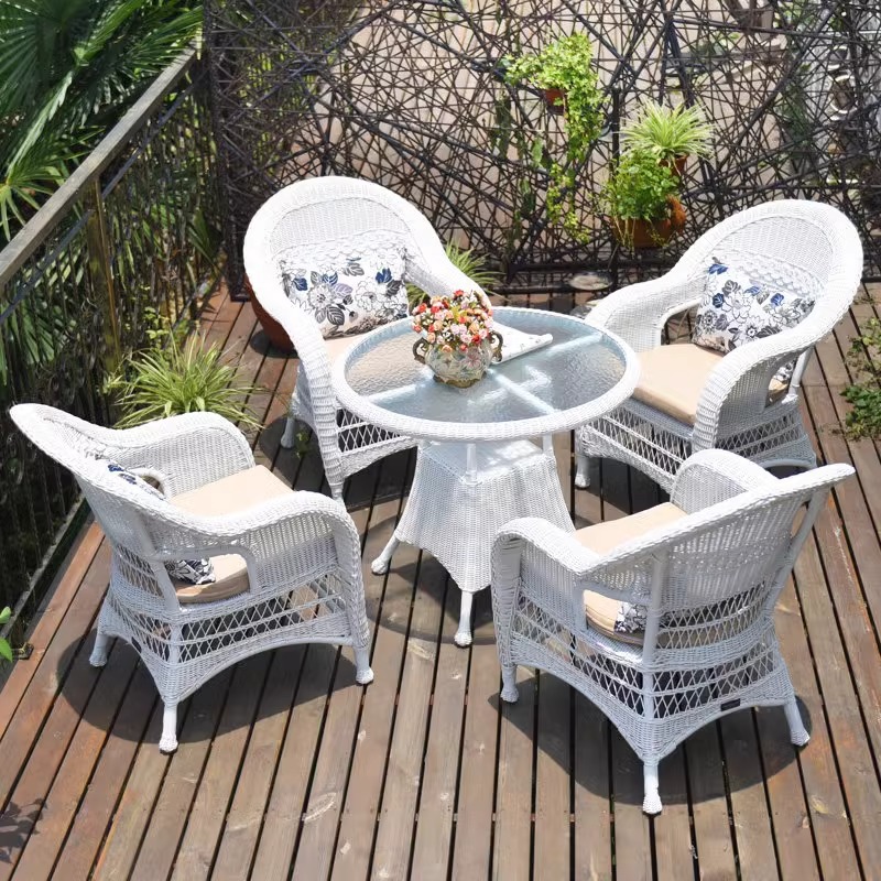 1 table 4 chaises