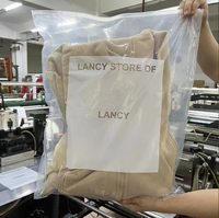 Sac d'emballage de vêtements Zip grands sacs de stockage personnalisés givrés à fermeture éclair sacs en plastique de vêtements de maison pour l'emballage de vêtements Big