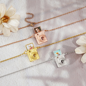 Ожерелье-кулон с фотографией на заказ, персонализированный кулон-фотоаппарат с отсеком для настоящего фото, уникальное украшение на ключицу для женщин - Product Image 1
