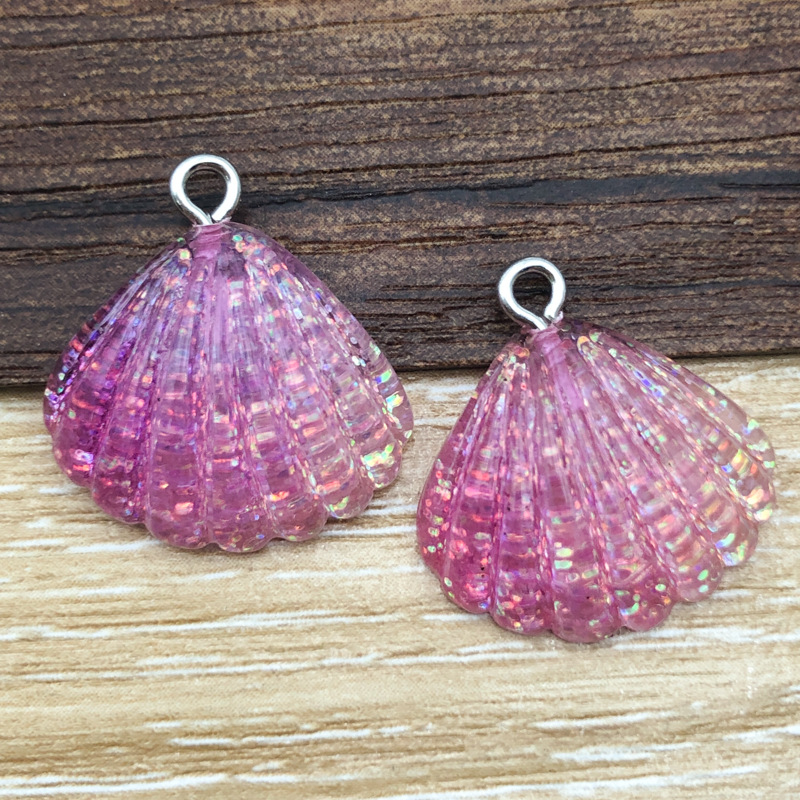 Une coquille de mer en résine dégradée violette, 20*22 mm, 1,2 g, 17047
