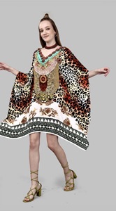 Robe longue caftan africaine en viscose pour femme, poncho tunique ample style kimono, aspect satiné soyeux, tenue de vacances bohème décontractée - Product Image 2